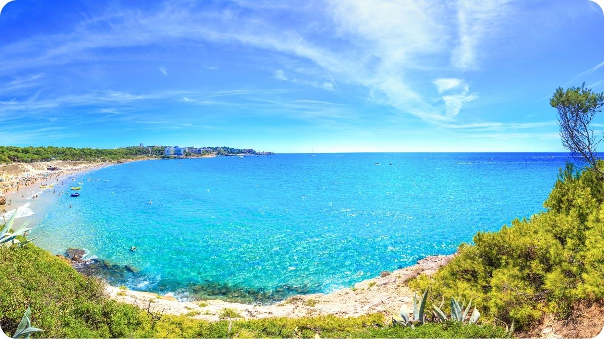 Top 7 Tourist Traps to Avoid in Costa Daurada (2026 Guide)