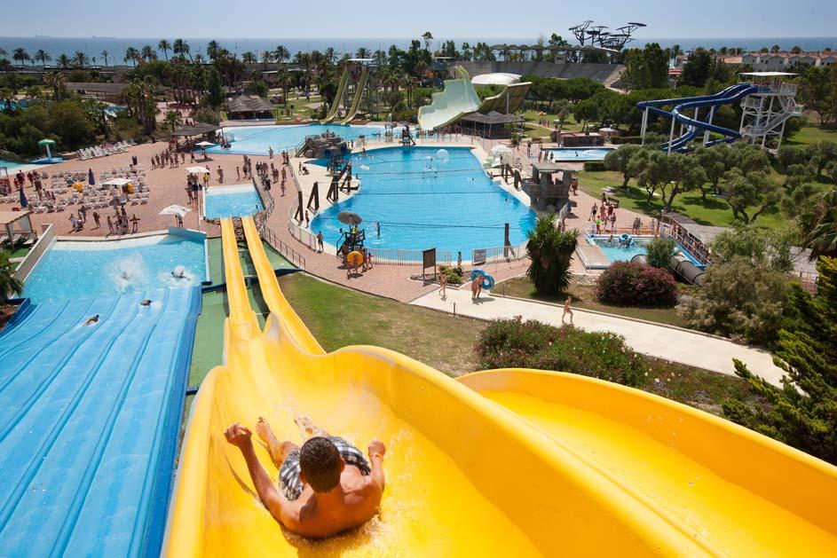 Costa Daurada con niños: qué hacer, dónde alojarse y mejores planes para familias (Guía 2026)